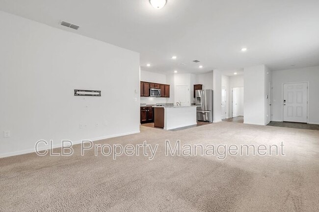 Building Photo - 3012 Neverland Dr