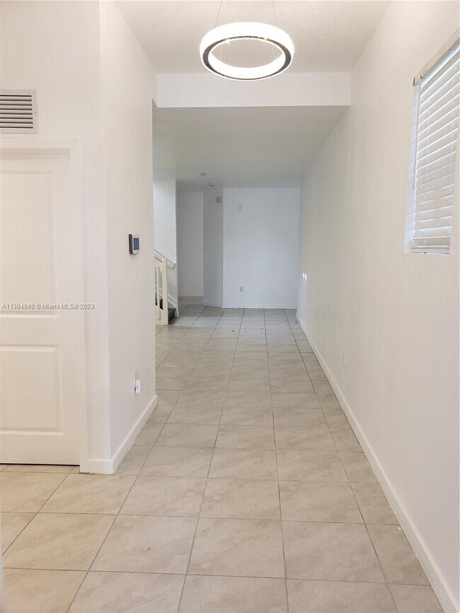 Building Photo - 11831 SW 243rd St