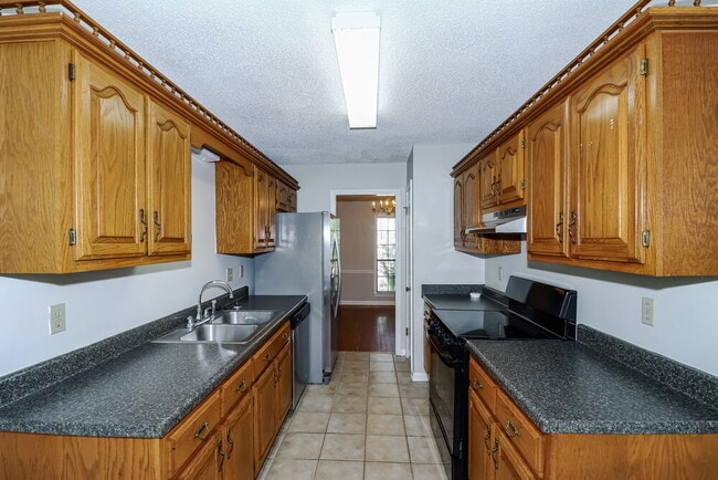 Building Photo - 6487 Tarus Dr