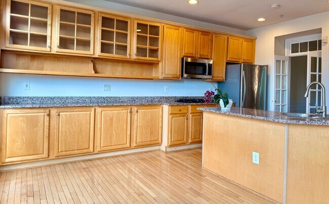 Building Photo - 6130 Stonehenge Pl