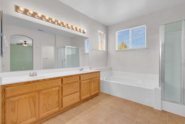 Building Photo - 101 Johnson Ln