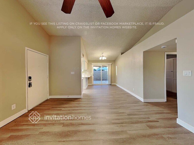 Building Photo - 1920 N Illinois St