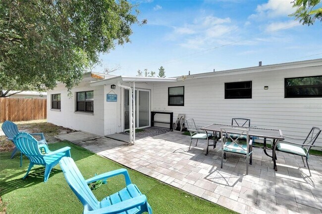 Building Photo - 4731 W Montgomery Ave