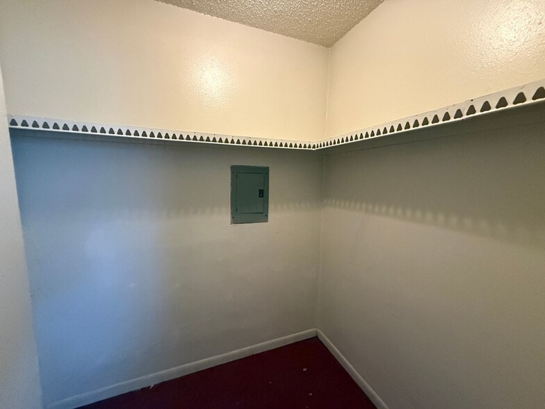 Building Photo - 3109 Atkinson Ave