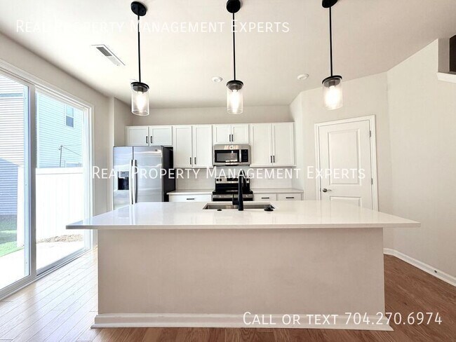 Building Photo - 6016 Caprera Wy