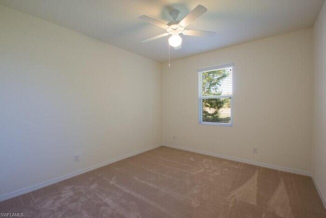 Building Photo - NW Cape Coral Single Family Home