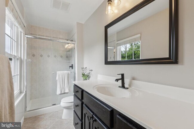 Building Photo - 5433 Braddock Ridge Dr