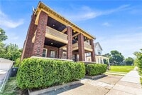 Building Photo - 1321 W 85th St