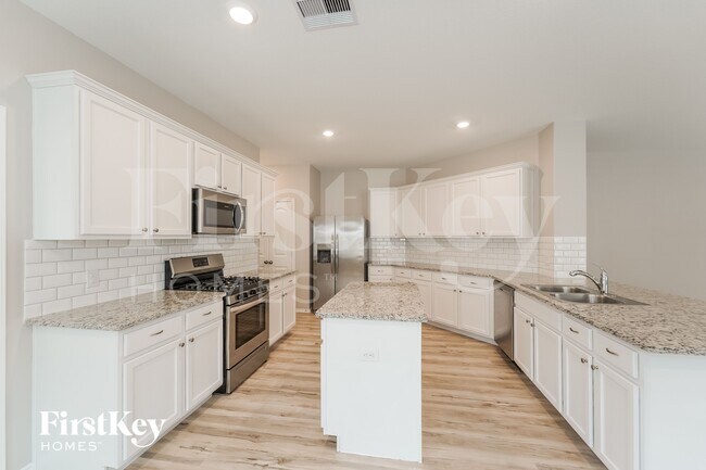 Building Photo - 3211 Calla Lily Trl