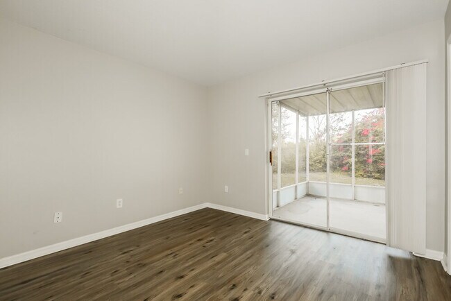 Building Photo - 1036 Lake Shore Ranch Dr