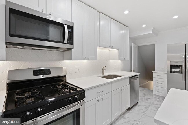 Building Photo - 1667 Hardwick Rd