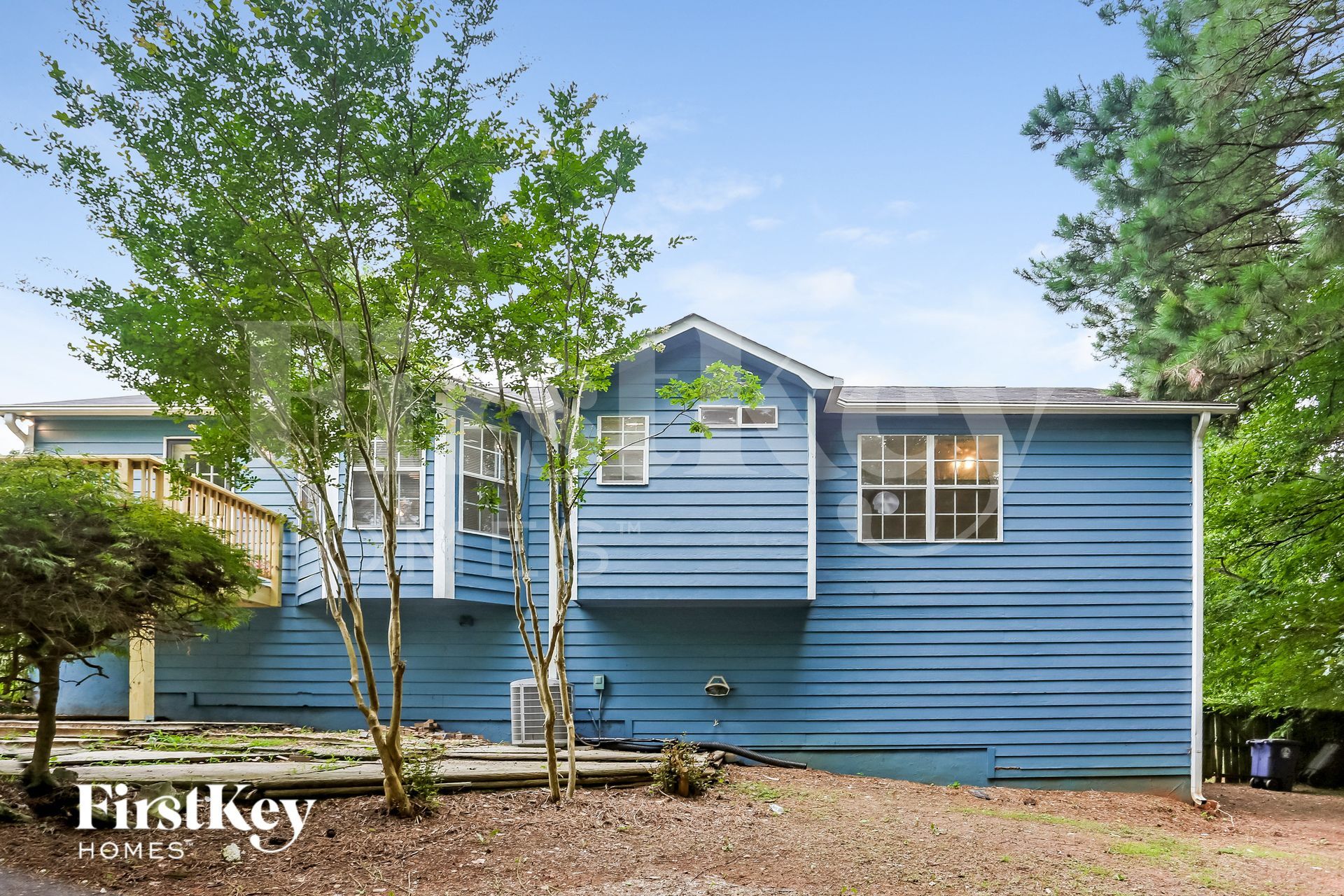 Building Photo - 6319 Hillview Ln