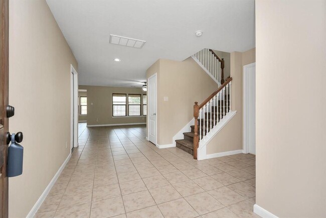 Building Photo - 16506 Lanesborough Dr