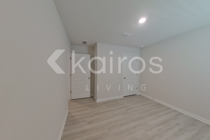 Building Photo - 134 Metalmark Dr