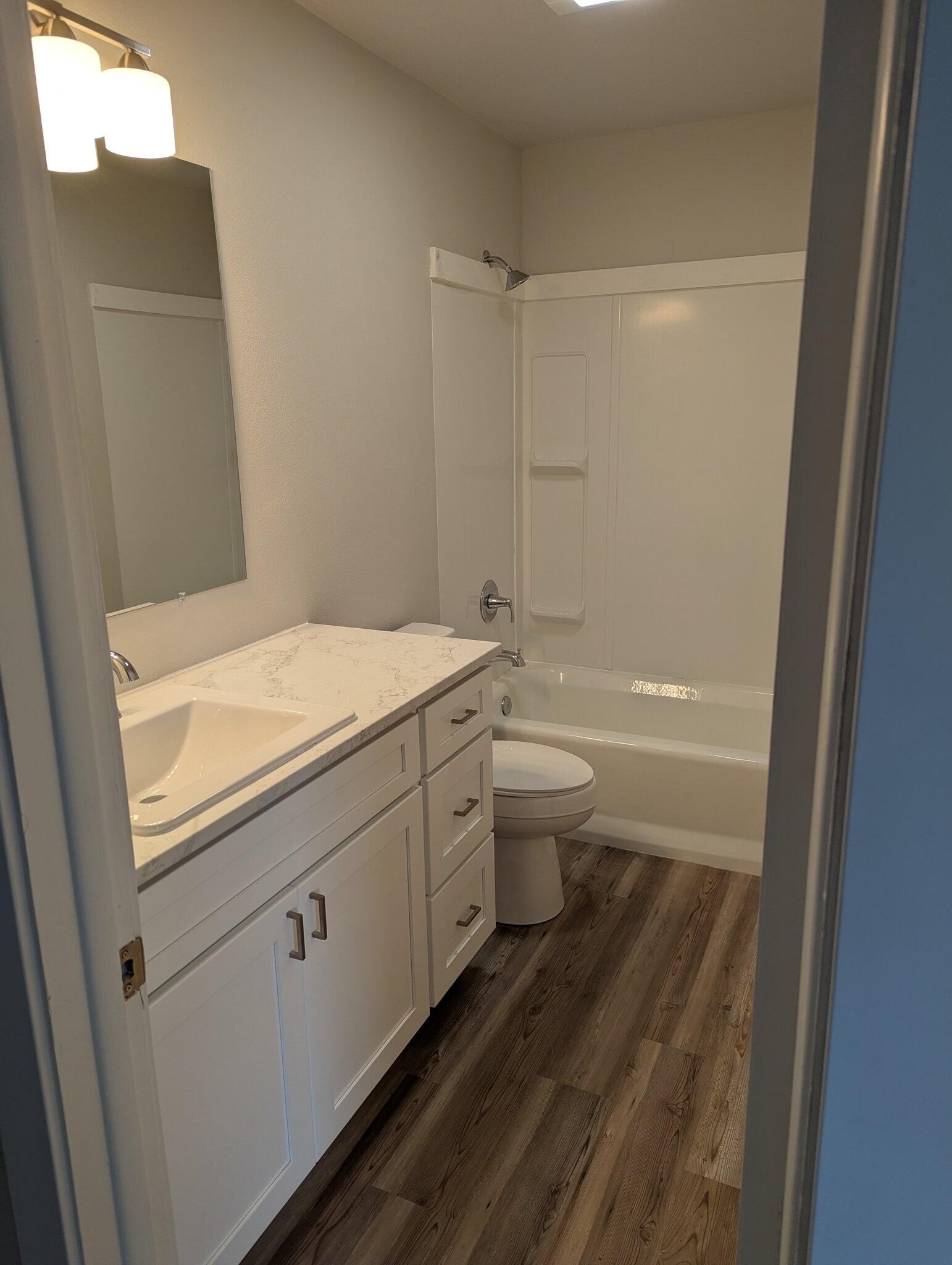 Building Photo - 1823 Alderson Ave