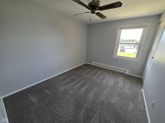 Building Photo - 4929 Mt Vernon Dr