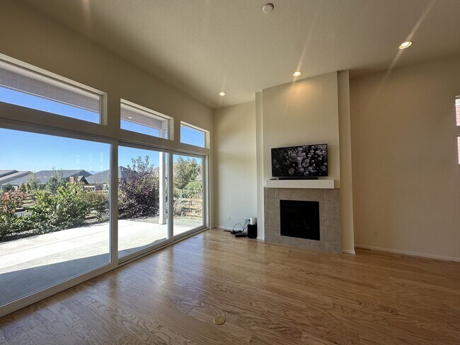Building Photo - Modern 4-Bed Ranch in Erie with 13-Ft Ceil...