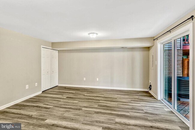 Building Photo - 15462 Windsong Ln