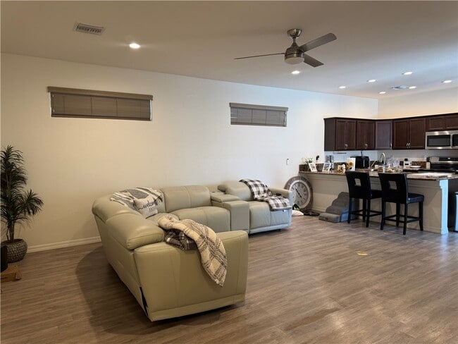 Building Photo - 2744 Buffalo Trl