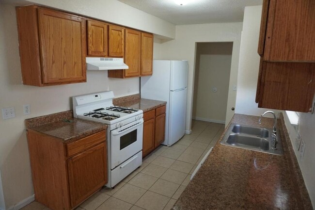 Building Photo - 1217 Westway Cir