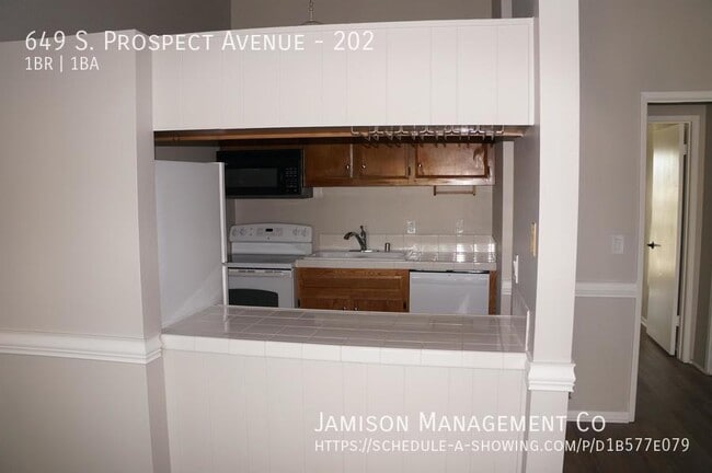 Building Photo - 649 S Prospect Ave
