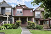 Building Photo - 423 Royal Cres Ln E