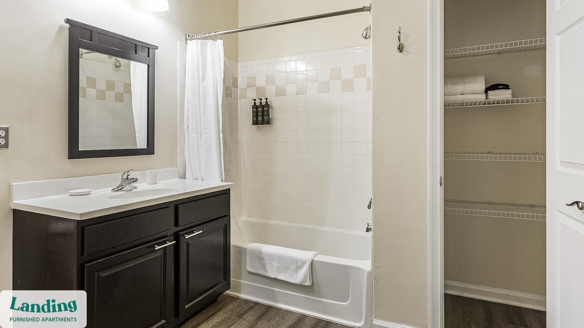 Building Photo - 1776 Patriots Ln