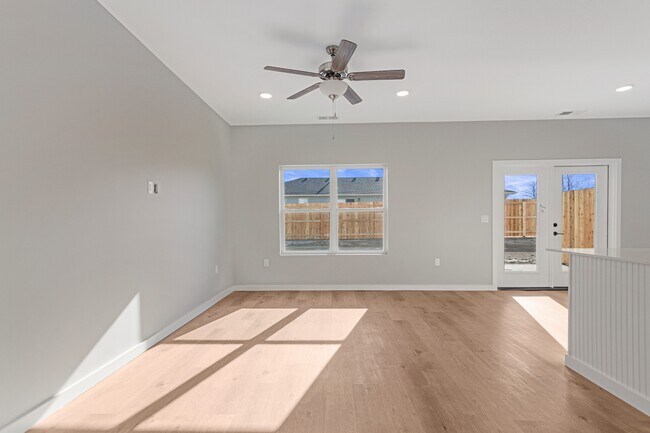 Building Photo - 3133 County Rd 600 E