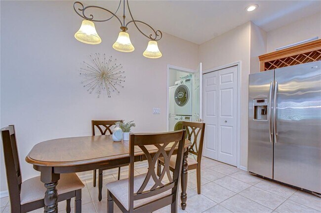 Building Photo - 8005 Shaddock Pl