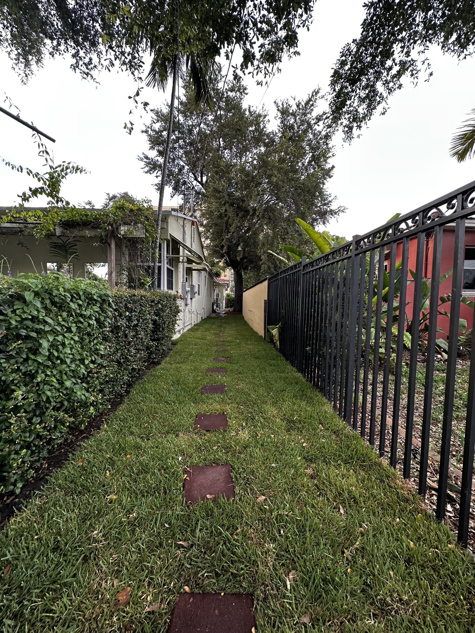 Building Photo - 3467 SW 23rd St