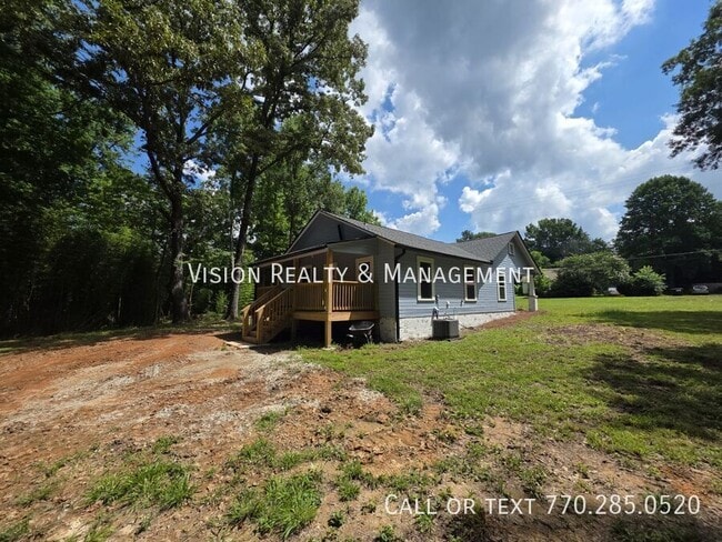 Building Photo - 804 Hwy 27 N
