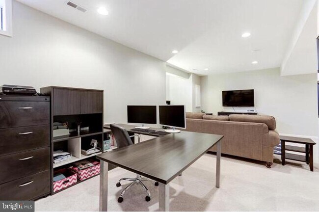 Building Photo - 43164 Baltusrol Terrace