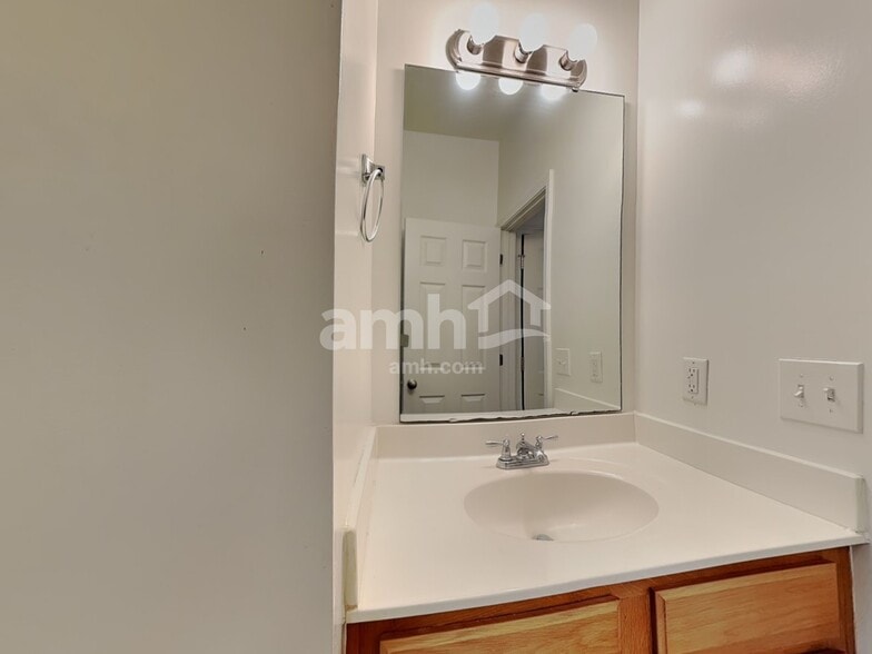 Building Photo - 3971 Patriot Ridge Ct