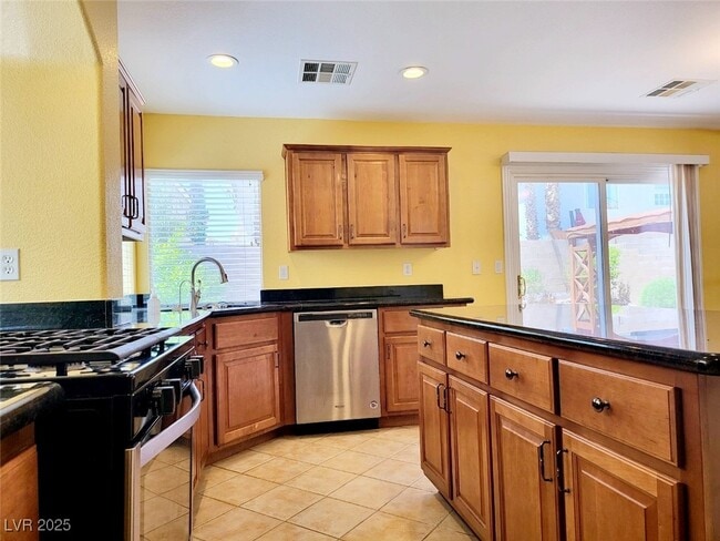 Building Photo - 10885 Fintry Hills St