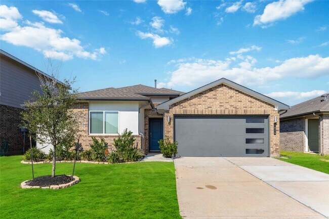 Primary Photo - 7826 Cattleman Vly Dr