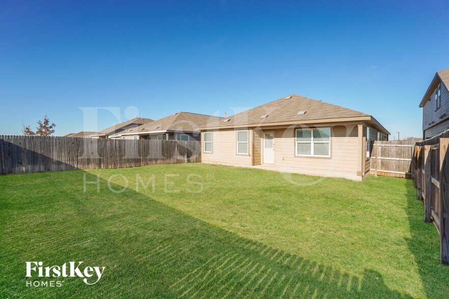 Building Photo - 1252 Treehouse Ln