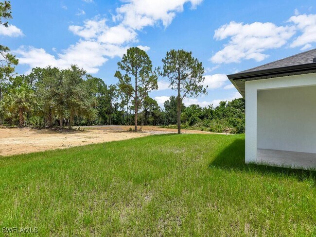 Building Photo - 4738-4740 Douglas Ln