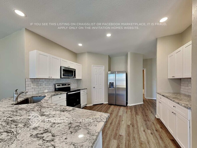 Building Photo - 2612 Redwood St