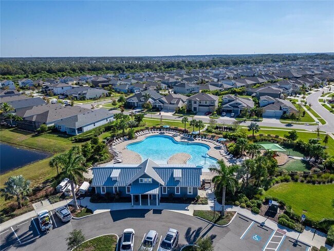 Building Photo - 5541 Del Coronado Dr