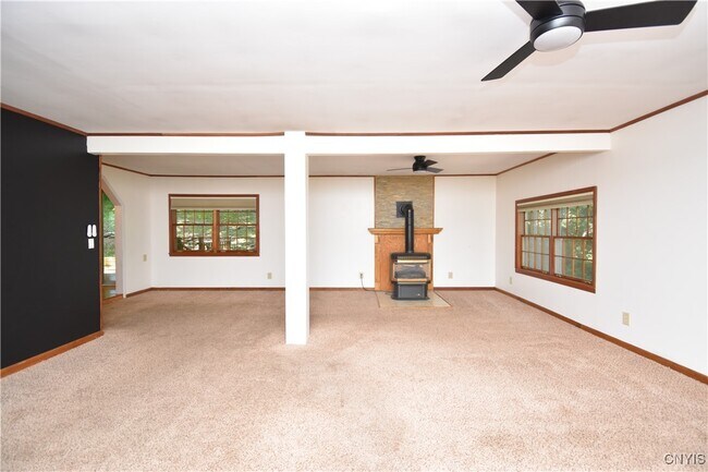 Building Photo - 24673 Crane Ln