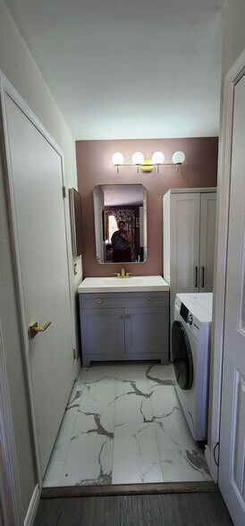 Building Photo - 2920 Briarwood Rd