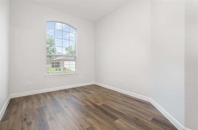 Building Photo - 14716 Lone Spring Dr