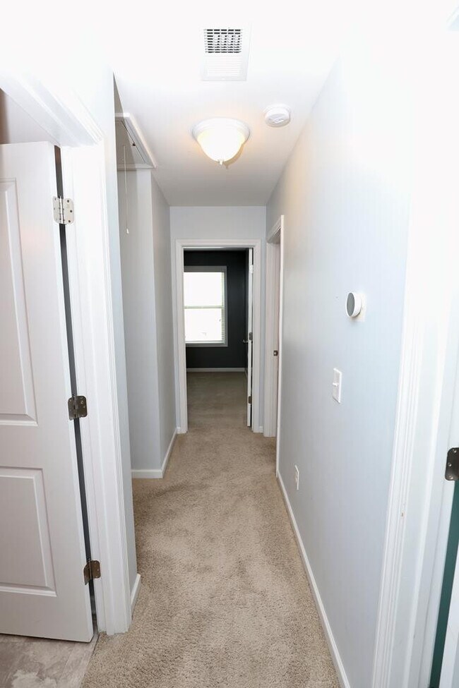 Building Photo - 1769 Ruger Dr