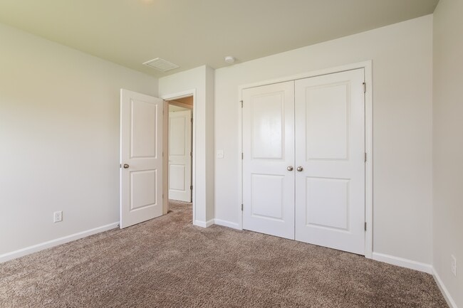 Building Photo - 88 Enclave Wy