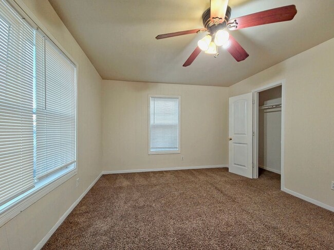 Building Photo - Cozy 2 Bed 1 Bath In Northeast Lubbock