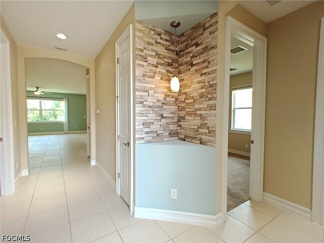 Building Photo - 20559 Long Pond Rd