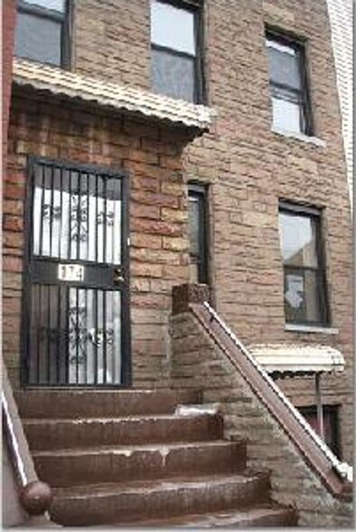 Building Photo - 174 17th St