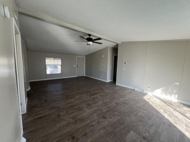 Building Photo - Available Home for Rent