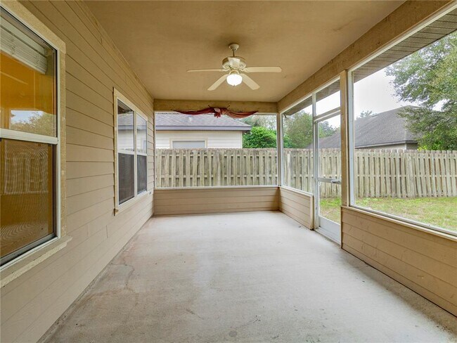 Building Photo - 8436 SW 77th Ave