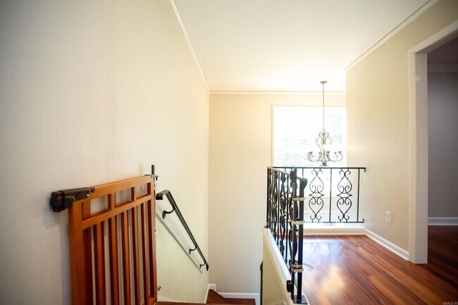 Building Photo - 8607 Linda Ln